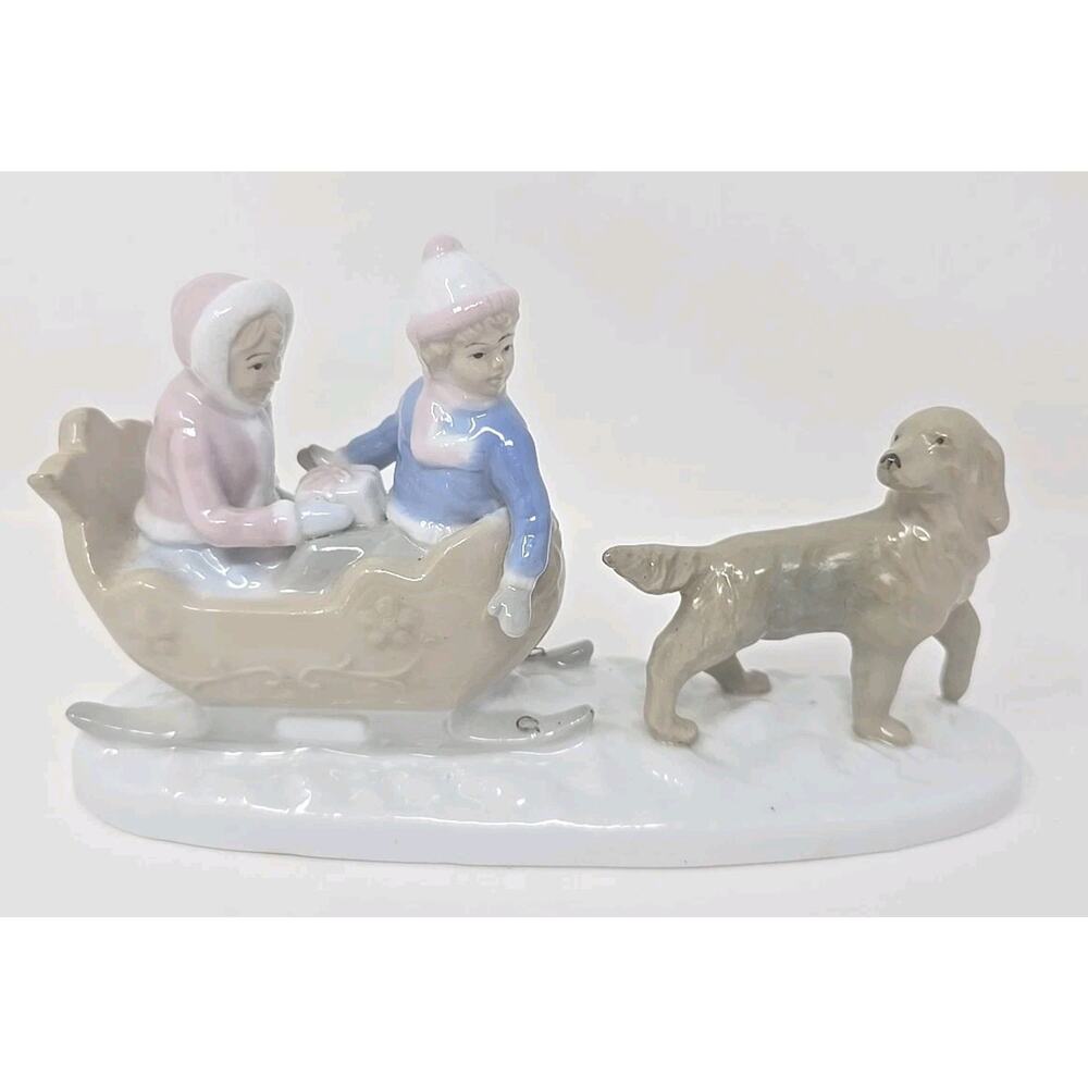 The Paul Sebastian Collection Fine Porcelain Sleigh Ride Statue U306